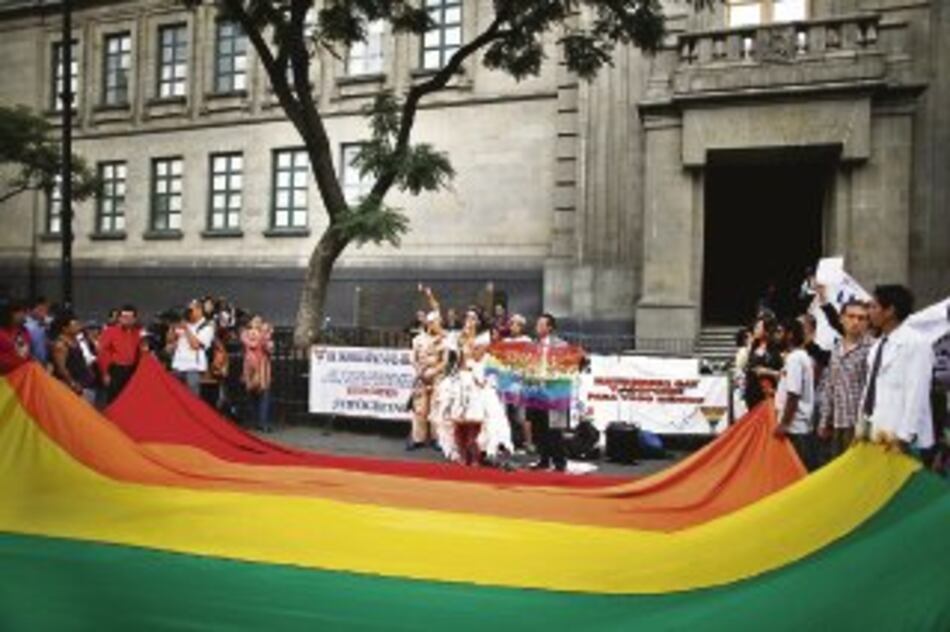 Luz verde a gais para adopciones