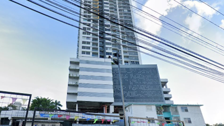 Explosión en edificio en Río Abajo deja una mujer con quemaduras