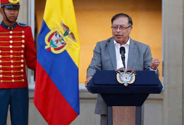 Petro suspende el cese bilateral con el Clan del Golfo tras paro minero