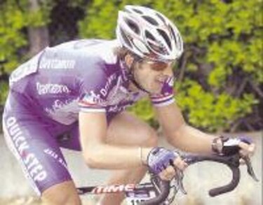 Holandés Kneven gana una etapa disputada por diez