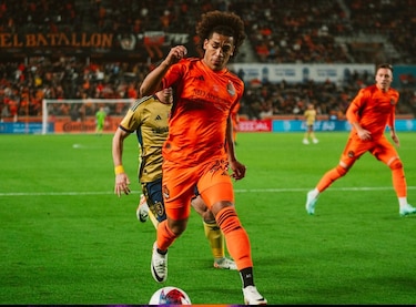 El panameño Coco Carrasquilla no deja de brillar en el fútbol internacional