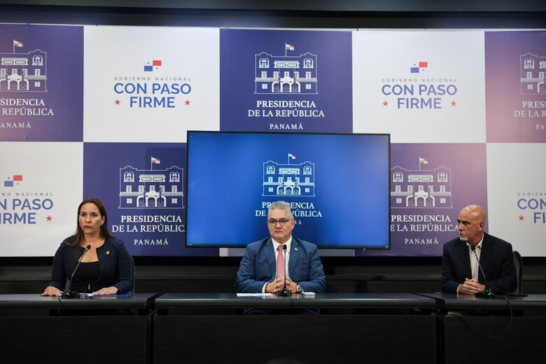 Ordenan cierre de la cooperativa del Suntracs por sospechas de lavado