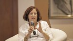 'Es un salto mortal pasar de la literatura al cine'