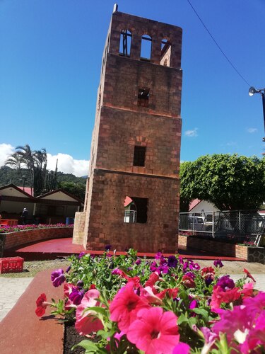 Feria de las Flores y del Café inyecta 12 millones de dólares a la economía regional