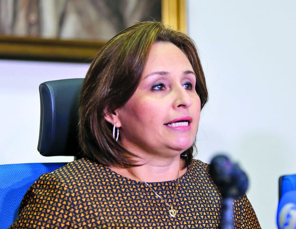 Intelectuales repudian fallo en el caso de los radares