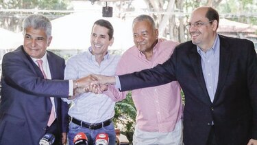 Después de llamarlo traidor, Mulino le da su apoyo a Roux
