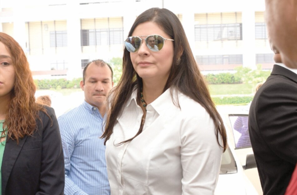 Carla García vuelve a apartarse del escándalo de los albergues