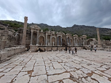 Entre rosas y ruinas: así se descubre el corazón cultural y natural de Turquía