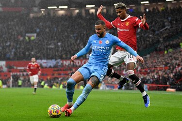 Manchester United sufre un nuevo golpe de realidad al perder ante el City