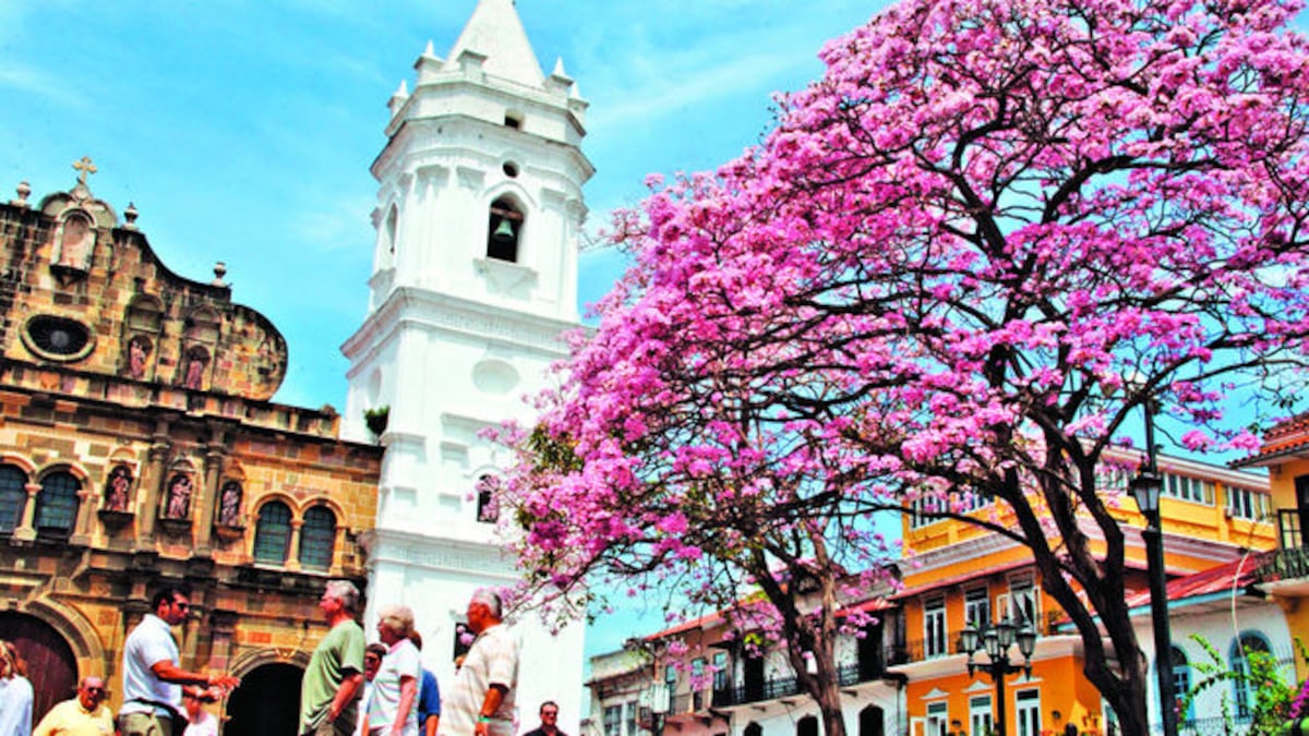 Excursiones por el histórico Casco Antiguo de Panamá son algunas de las actividades insertadas en los programas de escuelas de español para foráneos.
