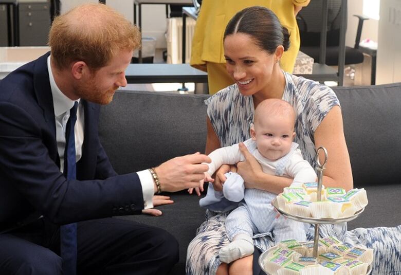 Enrique y Meghan renuncian a sus funciones de primer rango en la familia real británica
