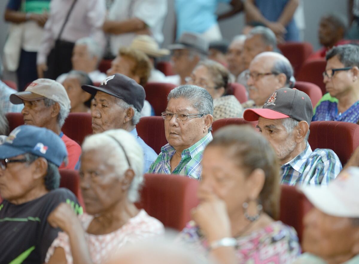 En 1960, la esperanza de vida era de 61 años. Para 2016 varió a 78 años, demandando más recursos para cubrir las pensiones. Archivo - LP