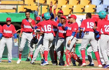 Panamá debuta apabullando a Venezuela en Panamericano Sub-14
