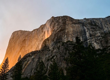 Muere una joven estrella de la escalada de 23 años mientras se retransmitía en directo su ascenso al famoso El Capitán en California
