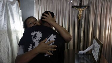 Nicaragua entierra a víctimas de matanza en protestas