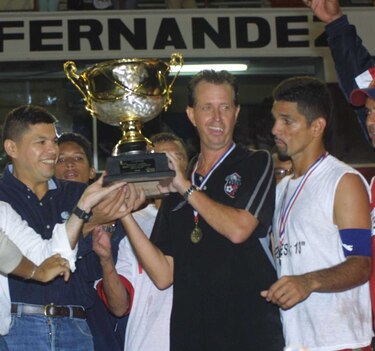Gary Stempel se siente feliz con nuevo reto que le da el fútbol