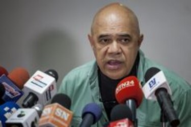 Legislador acusa a Nicolás Maduro de usurpar poderes del Tribunal Supremo Electoral
