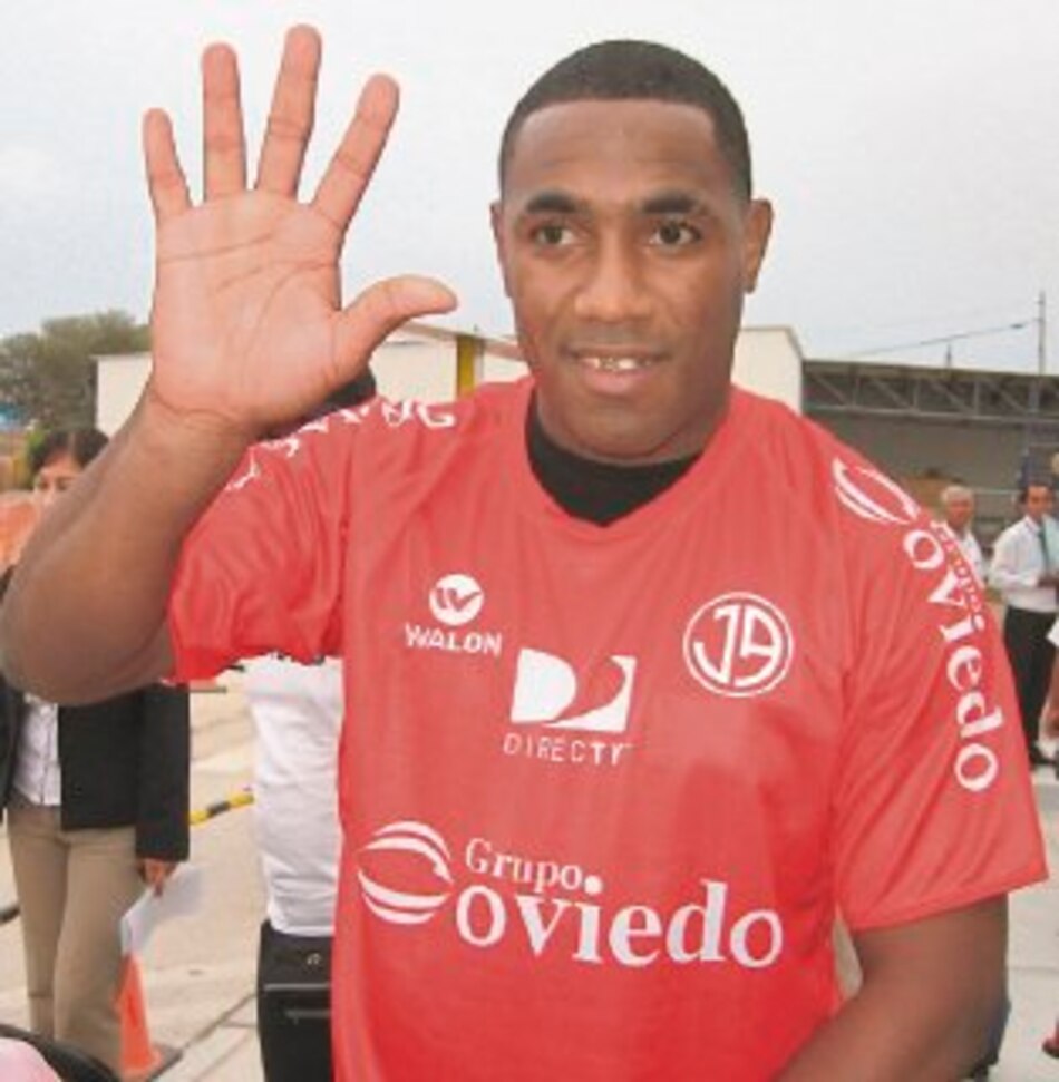 Tejada estremece las redes en victoria del César Vallejo