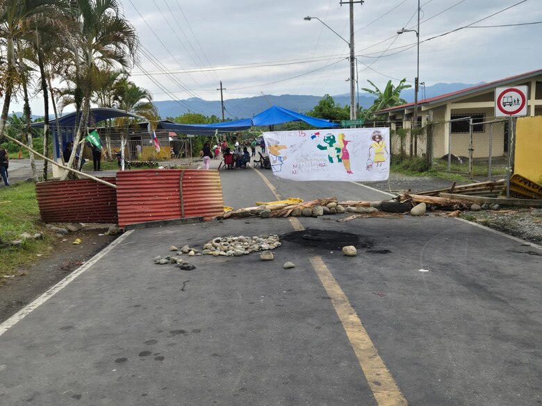 El país que se parte en la cordillera: la odisea de llevar mercancía a Bocas del Toro