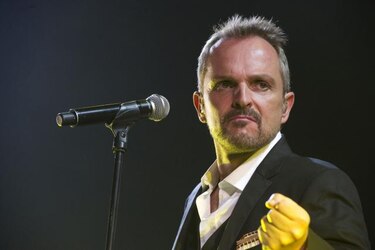 Miguel Bosé estrena el video de 'Decirnos Adiós' junto a Penélope Cruz