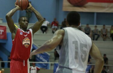 Caballos y Toros lideran la LPB