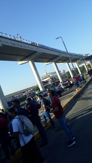 Servicio de la Línea 1 del Metro, afectado a causa de fluctuaciones eléctricas