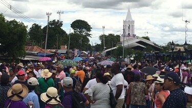 Ulloa pide apoyo a los jóvenes que participarán de la JMJ 2019 en Panamá