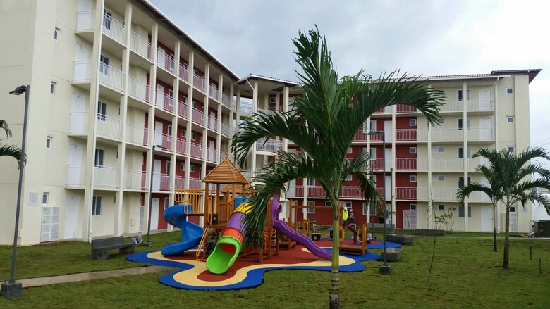 Entregan primeros apartamentos del proyecto Altos de Los Lagos en Colón