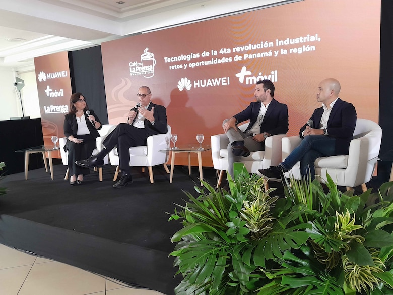 Panamá se posiciona como destino para inversiones en ‘e-commerce’, semiconductores y educación