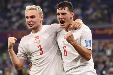 Francia se convierte en el primer equipo que pasa a octavos de final