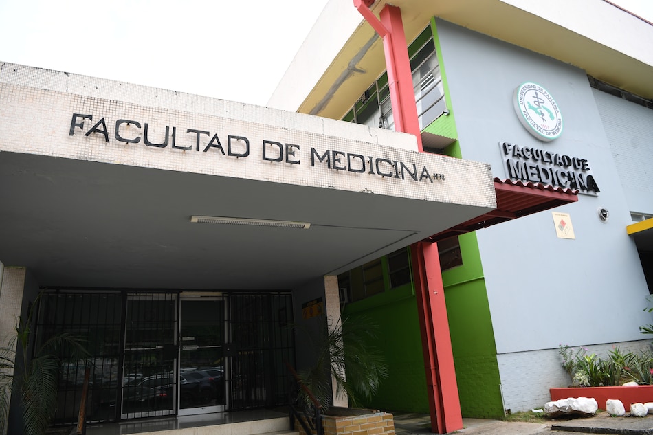 UP lidera el último examen certificación en medicina con un 98% de aprobación