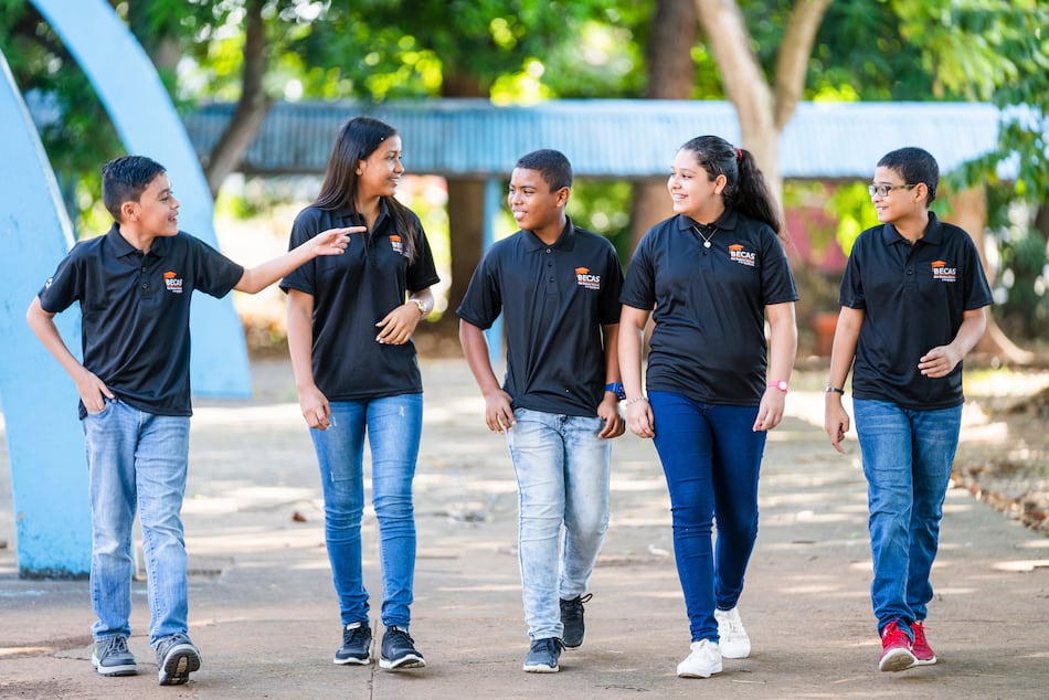 Abre convocatoria para Becas Sus Buenos Vecinos a la Excelencia de Banco General