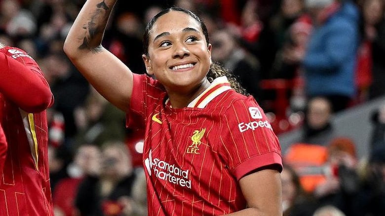 Quién es Olivia Smith, la futbolista ‘más cara’ de la historia; cómo se compara su récord con los de los futbolistas masculinos