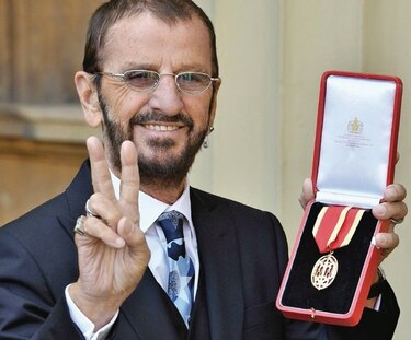 Ringo Starr es ahora un caballero inglés