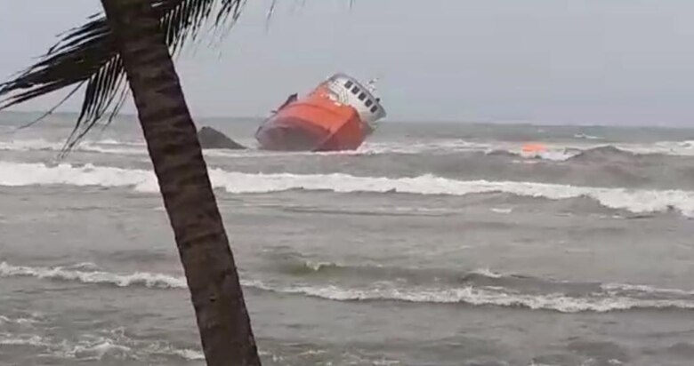 Se registra fuerte oleaje en las costas del Caribe panameño