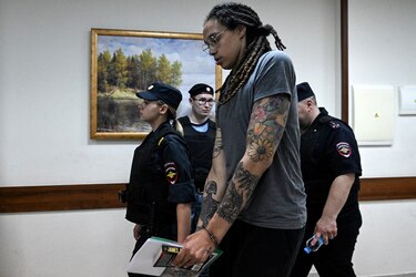 Tribunal ruso declara culpable de tráfico de cannabis a la baloncestista estadounidense Brittney Griner