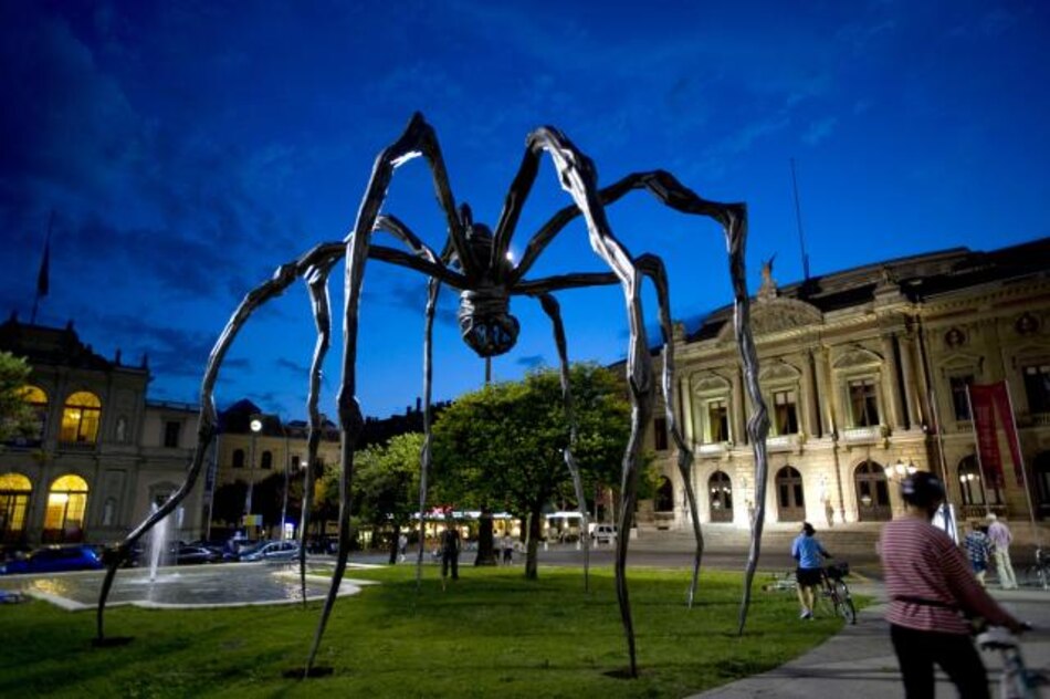 La escultura 'Maman' llegó a las calles de Ginebra
