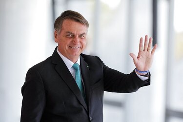 Congreso autoriza petición de Bolsonaro de aumentar gasto social a tres meses de las elecciones