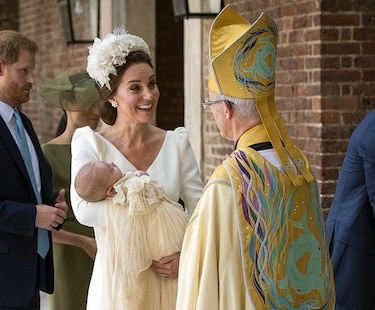 Guillermo y Catalina bautizan al príncipe Luis, su tercer hijo
