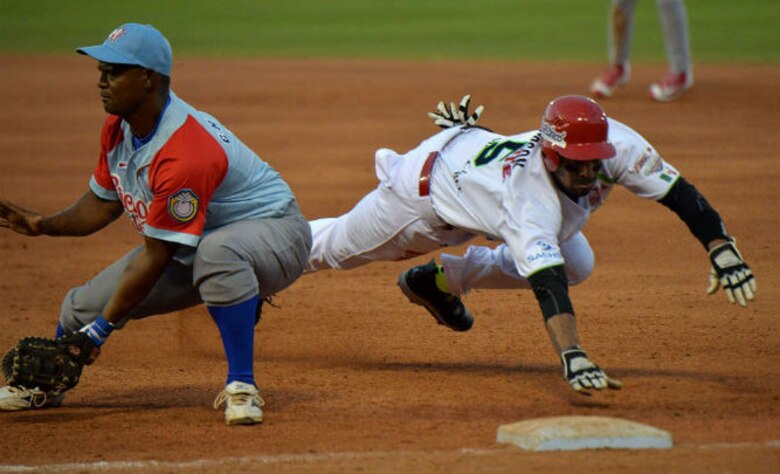 México arrolla a Cuba y está invicto en la Serie del Caribe