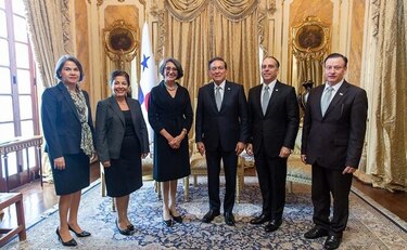 Presidente Cortizo recibe cartas credenciales de seis embajadores