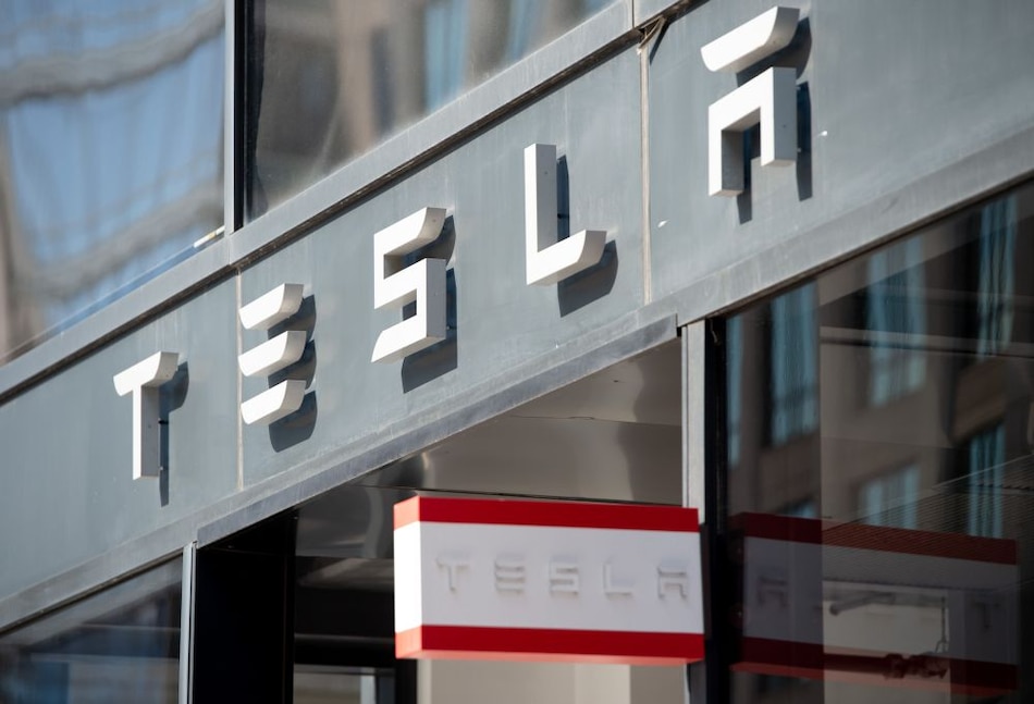Tesla supera los $100 mil millones de capitalización