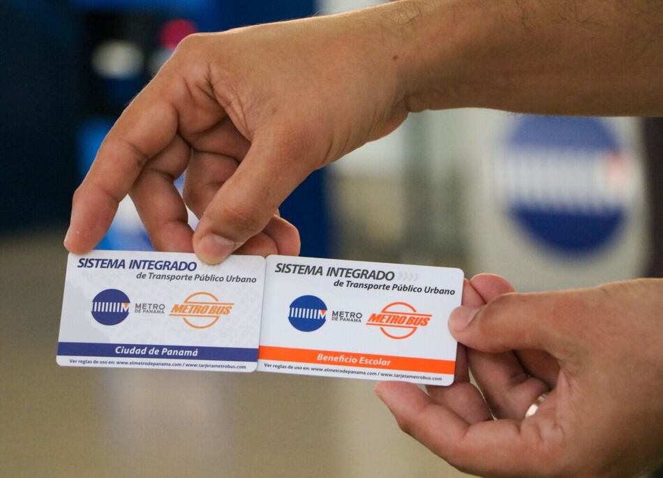 Comienza activación de tarjetas de transporte público para estudiantes