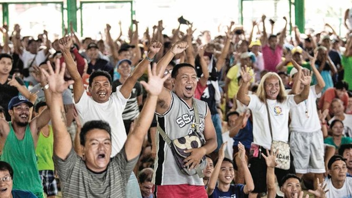 Filipinas grita y llora para festejar el triunfo de la leyenda Pacquiao