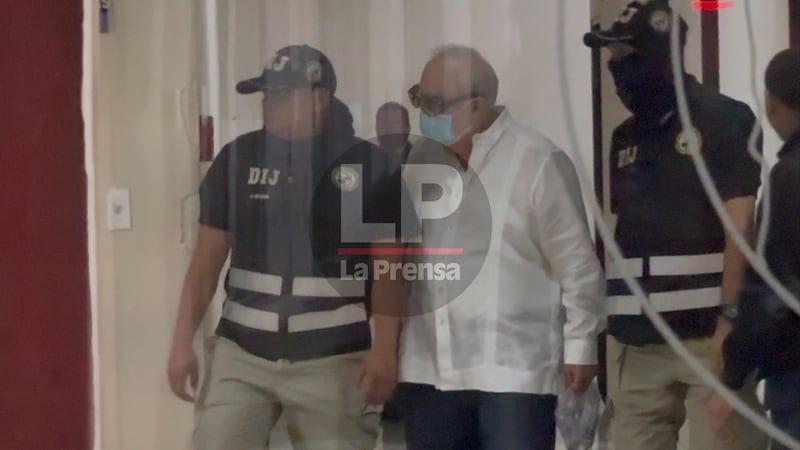 El imputado exdirector de la CSS, Enrique Lau, se encuentra en la Ciudad de la Salud