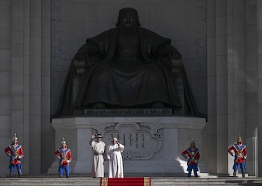 El grupo de católicos chinos que desafió a las autoridades para ir a Mongolia a ver al Papa