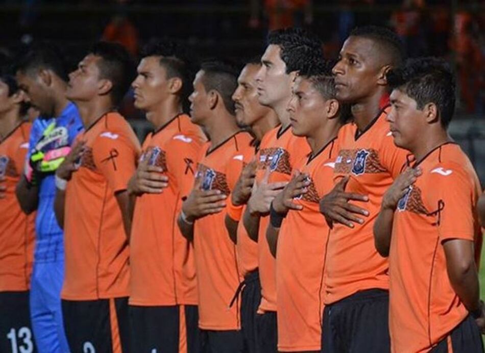 Con goles de Nicolás Muñoz, el Águila y Dely Valdés toman un respiro