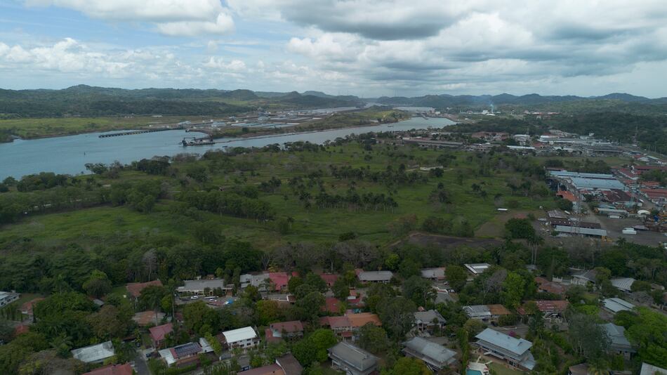 Grupo danés reitera interés en invertir en Panamá en nuevos puertos mientras el Canal espera licitarlos en 2026