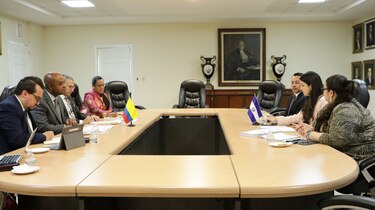 Colombia y El Salvador acuerdan profundizar el trabajo conjunto en comercio y migración