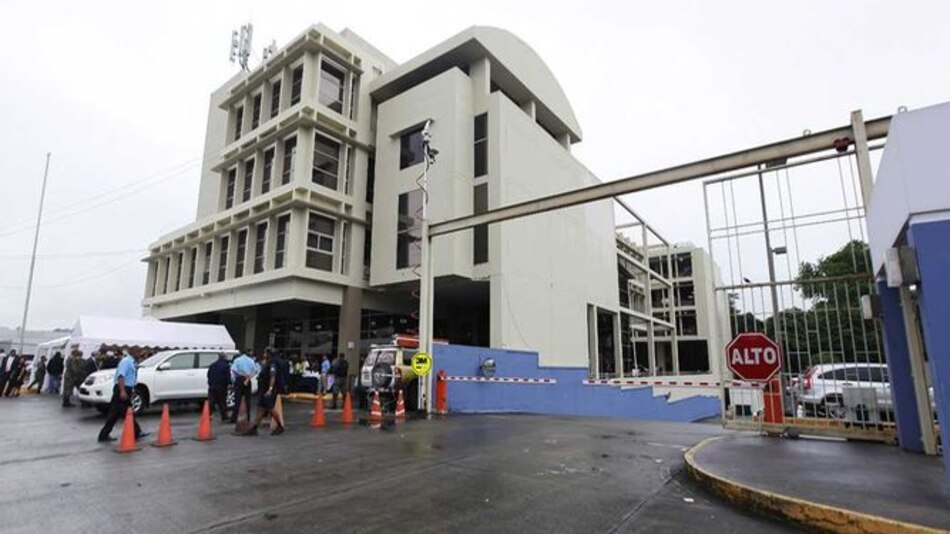 Extranjeros agotan citas en Migración de julio y agosto